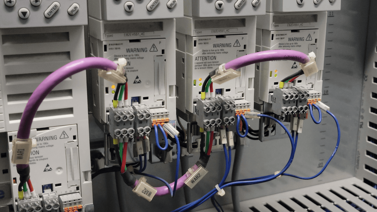 Troubleshooting Lenze 8200 Vector Faults: Common Errors and Fixes - DDPARTS SOLUTION
