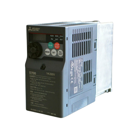 Mitsubishi FR-E720S-0.75K VFD, 0.75 kW, 200–240 V, single-phase input, compact inverter for small motors