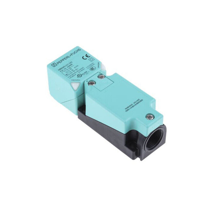 Pepperl+Fuchs NBN40-U1-UU inductive sensor with 40 mm non-flush sensing range, AC/DC output, NO/NC selectable, and IP67 rating for industrial automation.