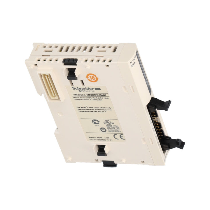 Schneider Electric TM2DDO16UK digital output module for Modicon TM2 industrial automation systems