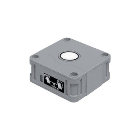 Pepperl+Fuchs UB2000-F42-E5-V15 ultrasonic sensor, 2000 mm analog output, F42 housing, IP67.