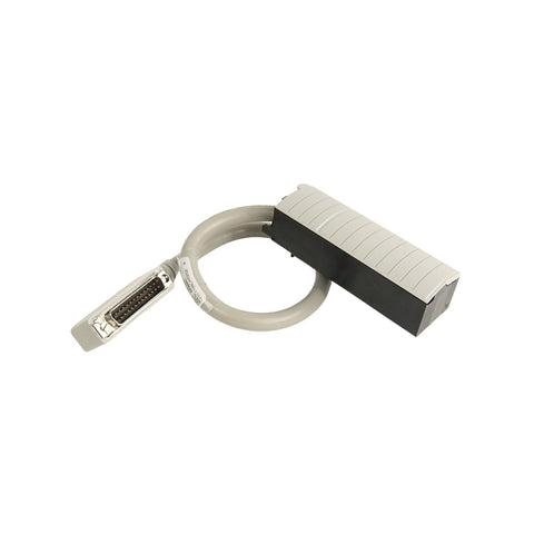 Allen-Bradley 1492-CONCAB005X pre-wired PLC connection cable, 0.5 m, for industrial control panel wiring.