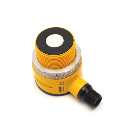 Banner T30UXUAQ8 ultrasonic sensor with PNP output and IP67 housing for industrial object detection.