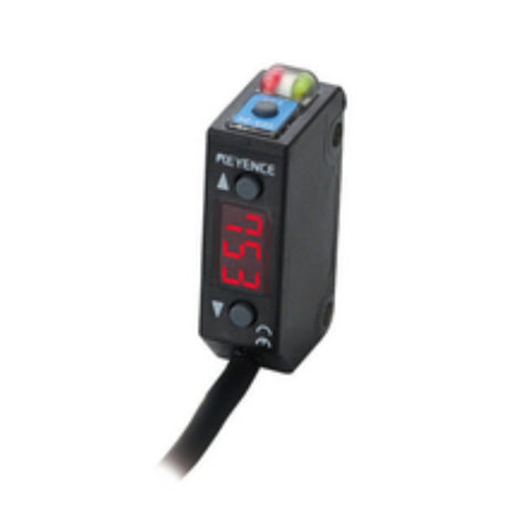 Keyence PZ-V31P square reflective photoelectric sensor with cable. PNP output, compact housing, and IP67 protection for industrial use.