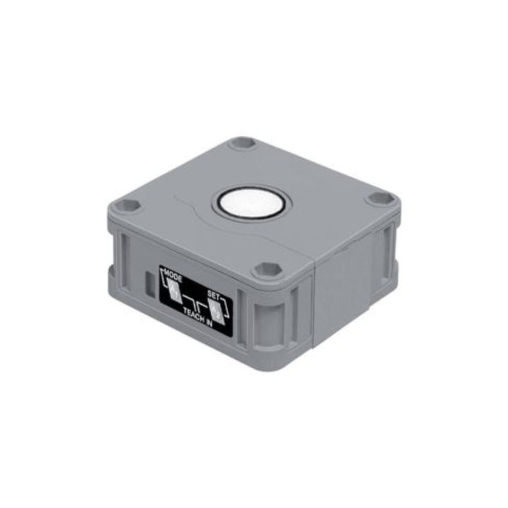 Pepperl+Fuchs UB2000-F42-E5-V15 ultrasonic sensor, 2000 mm analog output, F42 housing, IP67.