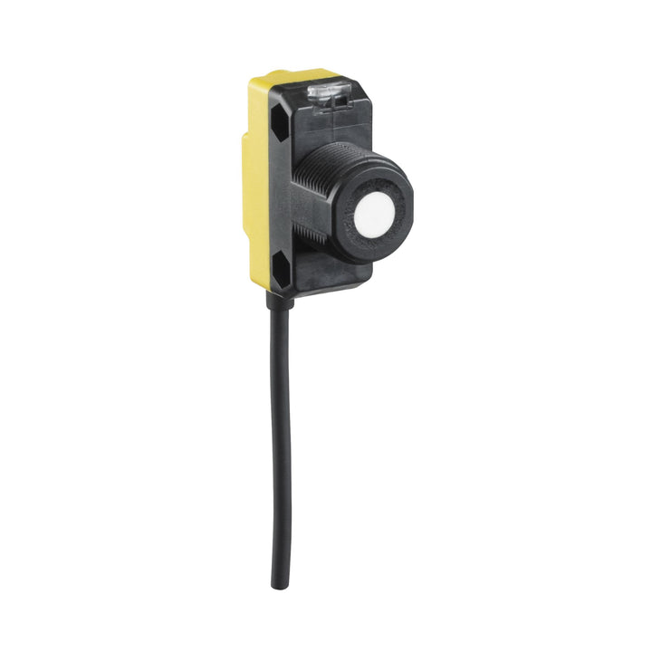 Banner QS18UPAQ8 ultrasonic sensor with PNP output and IP67 housing for industrial distance and object detection.