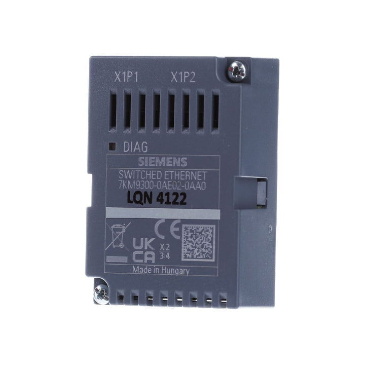 Siemens 7KM9300-0AE02-0AA0 SENTRON Measuring Device for accurate electrical monitoring in industrial environments.